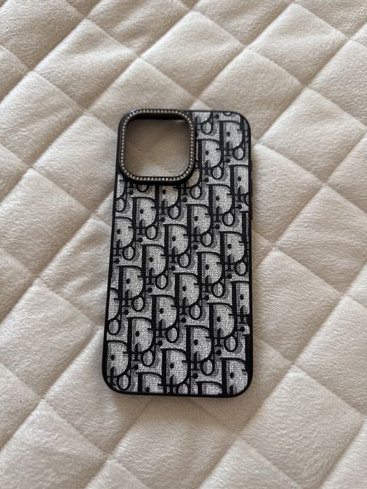 Продаются чехлы на iPhone 15-й Pro Max