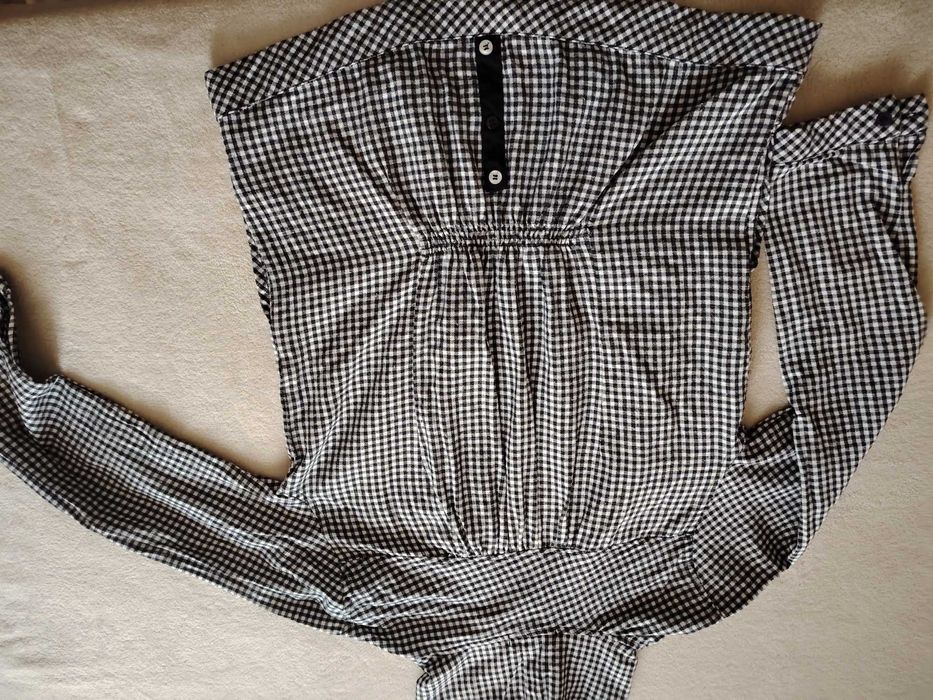 Дамско яке с качулка