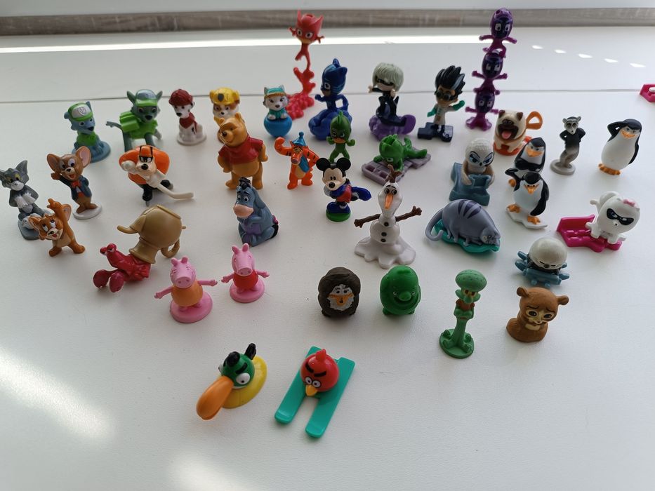 Играчки от шоколадови яйца