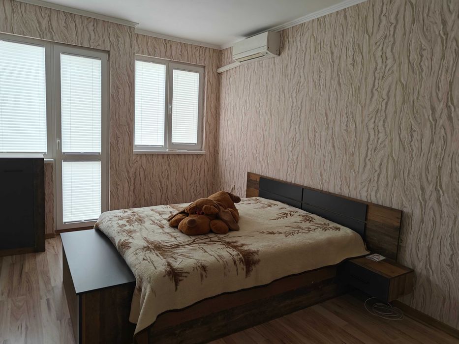 Дава се под наем Тристаен апартамент в София, Лозенец - 95 кв.м за 990 € - Снимка #1