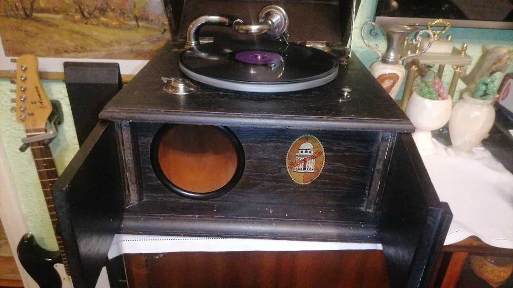 Gramofon Original marca ODEON model ODEONETTE anii 1900