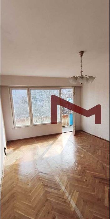 Продава се Четиристаен апартамент в Варна, Левски - 80 кв.м за 1013 €/кв.м - Снимка #2