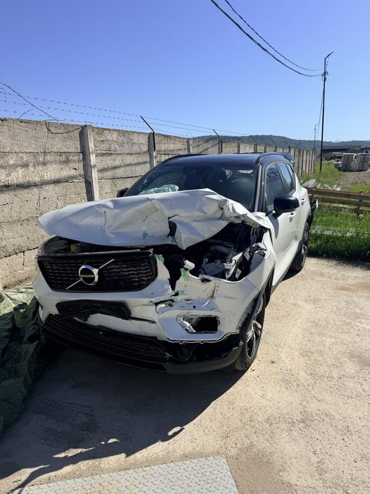 Vand Volvo xc40 2020/10 avariat