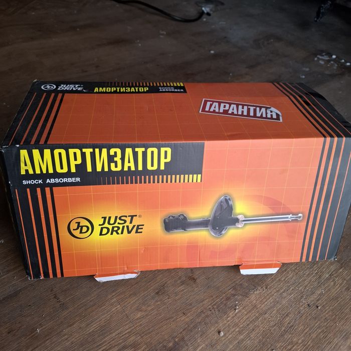 Амортизатор 1  штука