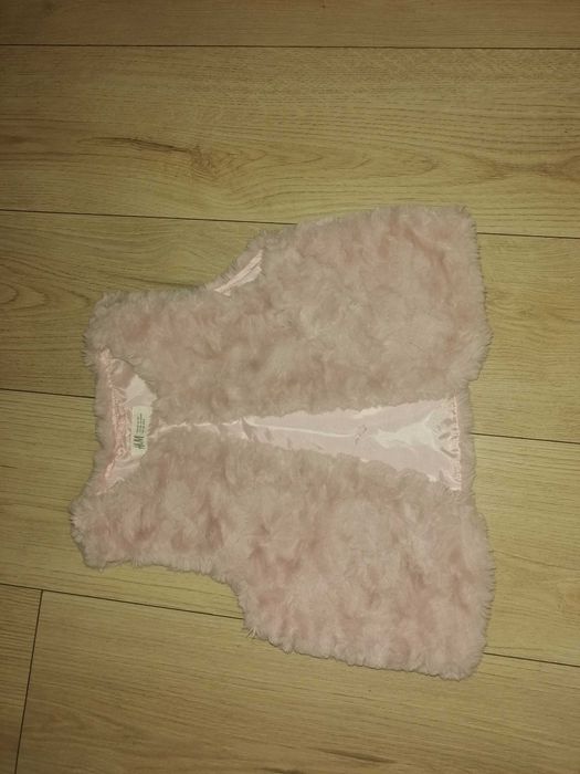 Нов розов пухен елек - р. 128