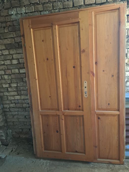 Дървени врати от бял смърч
