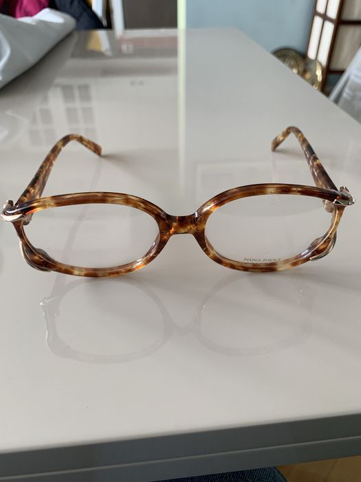 Слънчеви / диоптрични оригинални рамки NINA RICCI