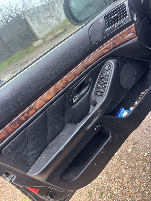 Dezmembrez bmw e39 motor 525 d M57