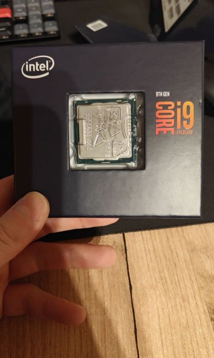 Продавам компютърни части комплект