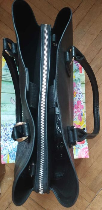 Geanta MINOZZI noua, cu eticheta