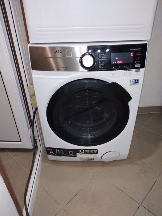 Пералня със сушилня AEG Series9000 Термопомпа