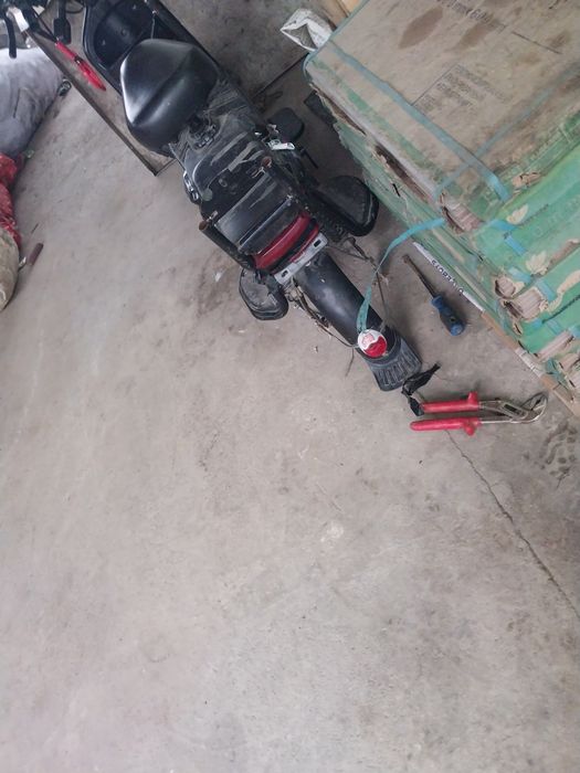 Скутер электравелосипед