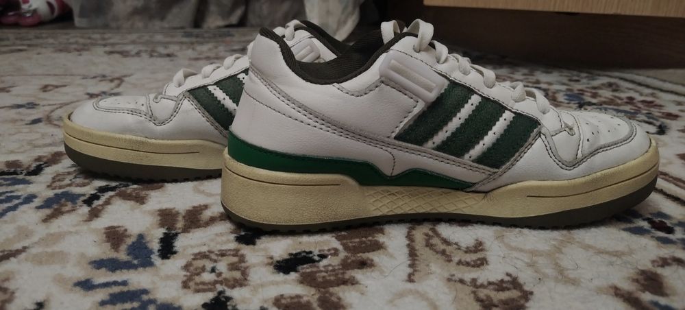 Продаю кроссовки Adidas Forum 84 Low