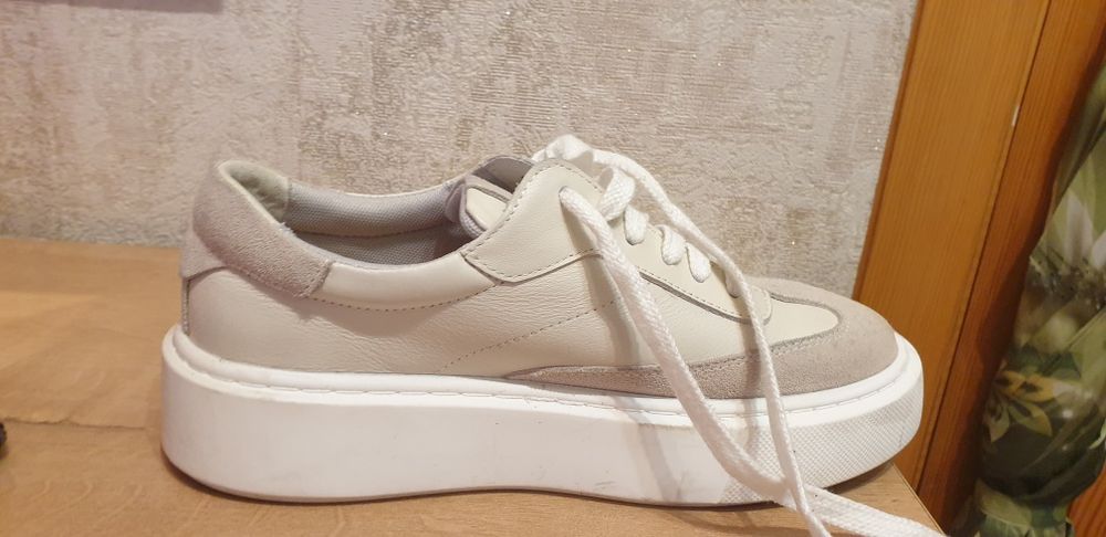 Кроссовки Clarks