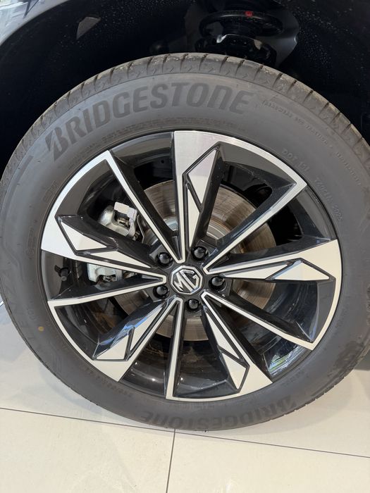 Anvelope noi de vara Bridgestone 225/55/19