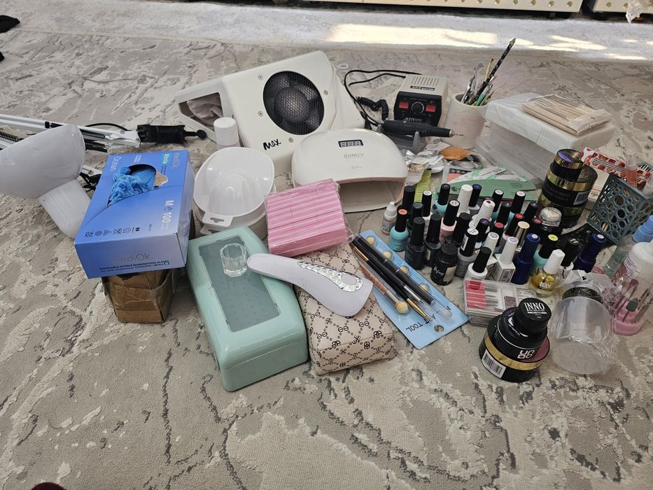 Все для маникюра.