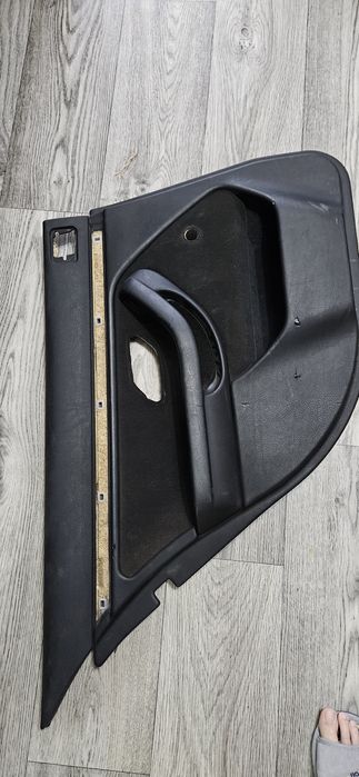 Продам дверные карты BMW  E39