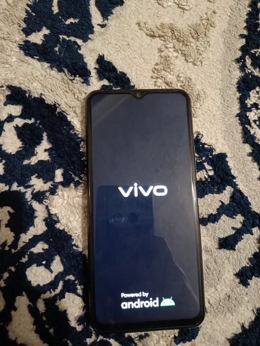 Продам смартфон Vivo Y33s