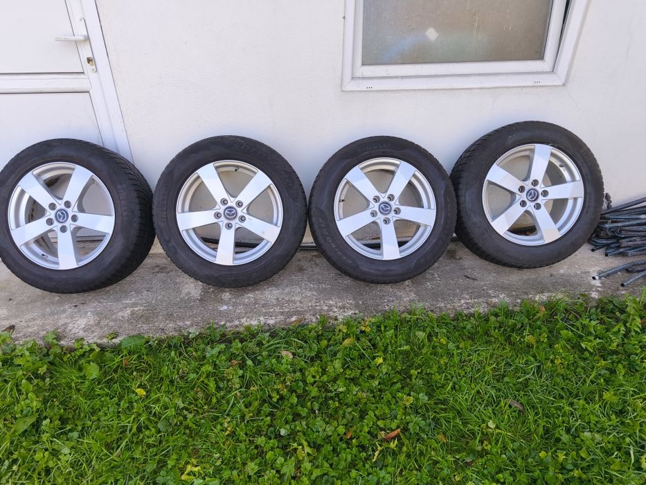Jante cu anvelope iarnă 225 60 17