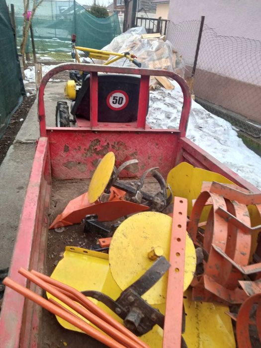Motocultor  cu Remorca si accesorii