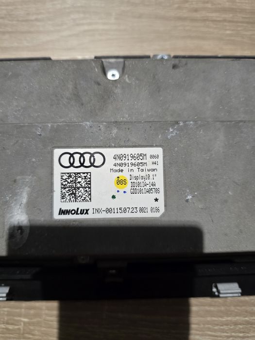 Дисплей  Монитор  Екран за Audi A8,S8  D5
