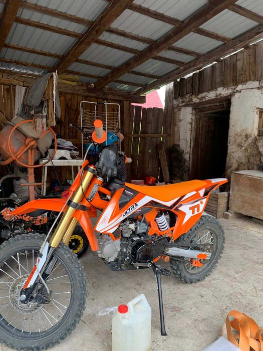 Ultra motocross 2025