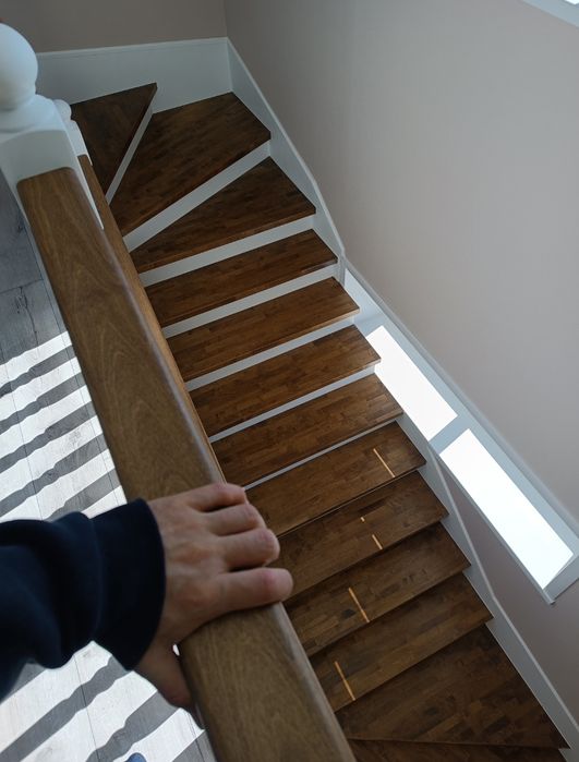 Изготовление лестниц под ключ