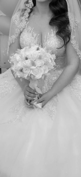 Vând rochie de mireasa tip prințesă