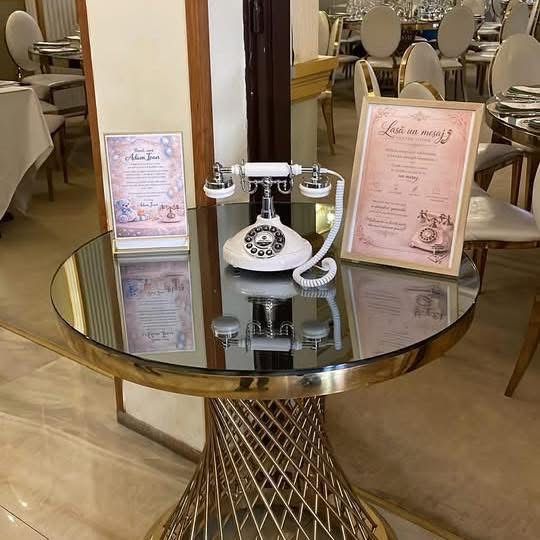 Inchiriez audio guestbook pt evenimente