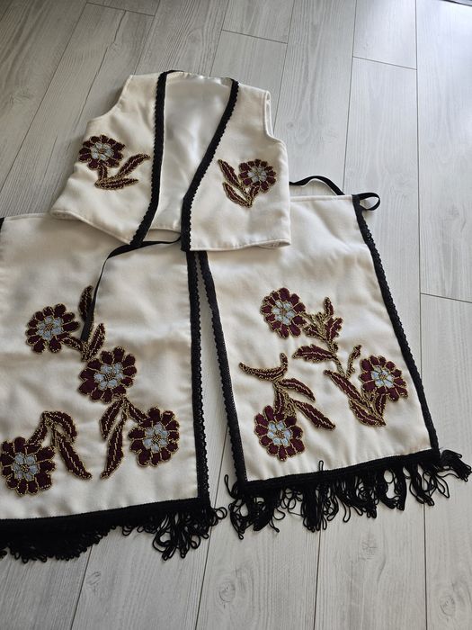 Costum național copii intre 5-10 ani