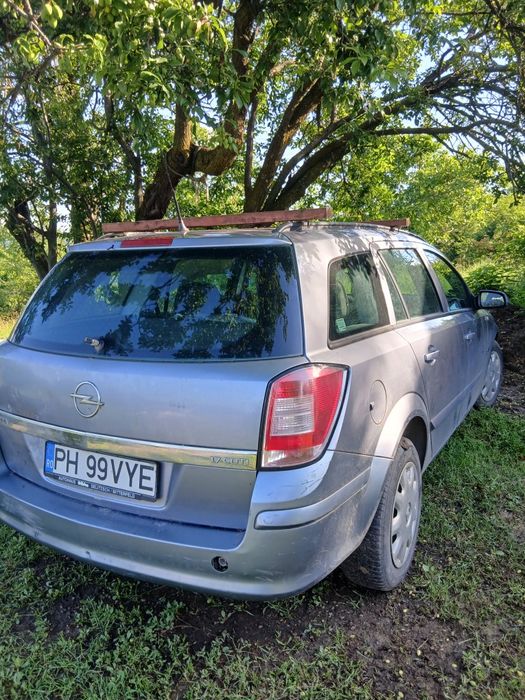 Vînd opel astra h 1.7 cdti
