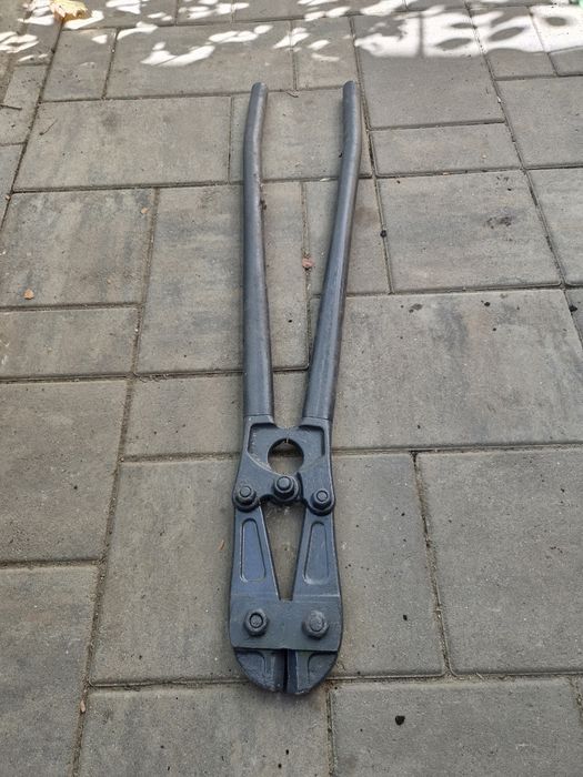 Foarfeca tăiat fier
