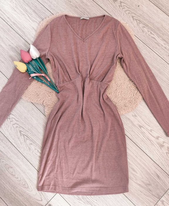 Продавам рокли с-размер