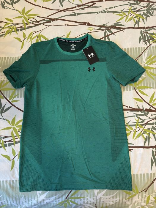 Нова тениска Under Armour