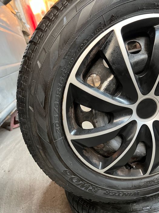4 jante cu anvelope  iarna-205/65/16  C  Mercedes