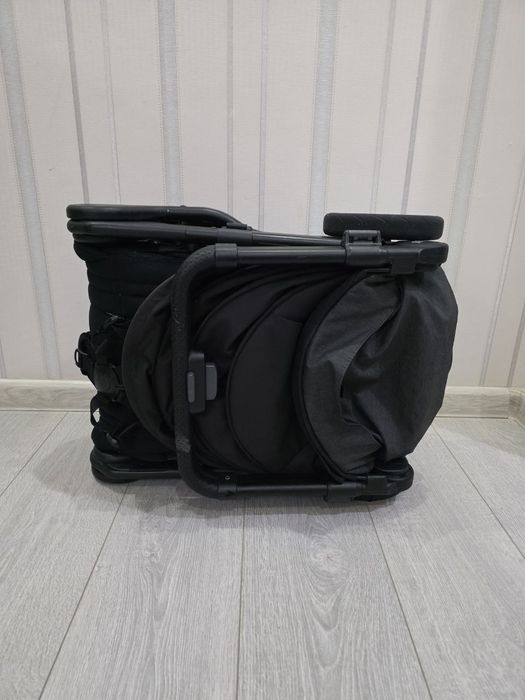 Ergobaby Metro plus детская коляска от 0 до 5 лет