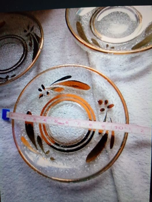 Farfurii desert aurite