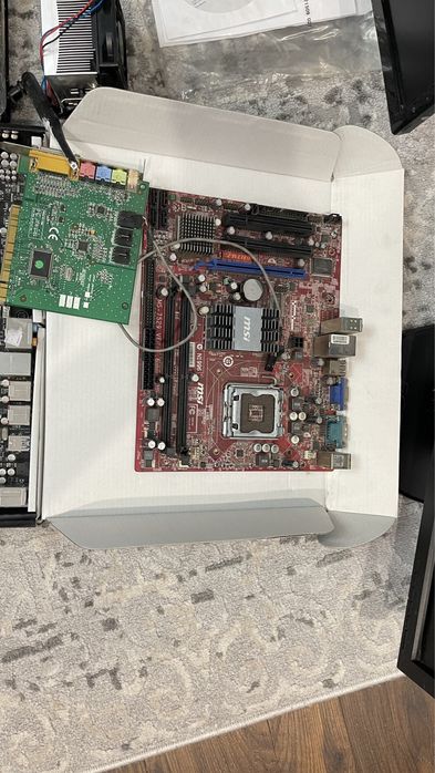 Продам компьютер с комплектующими.