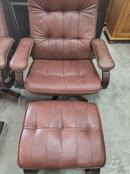 Relax кресло с отоманка от естествена кожа