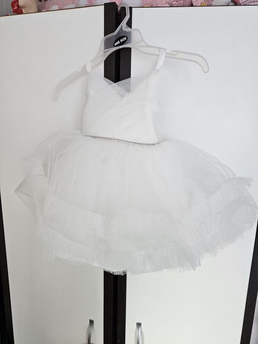 Официална бяла детска рокля