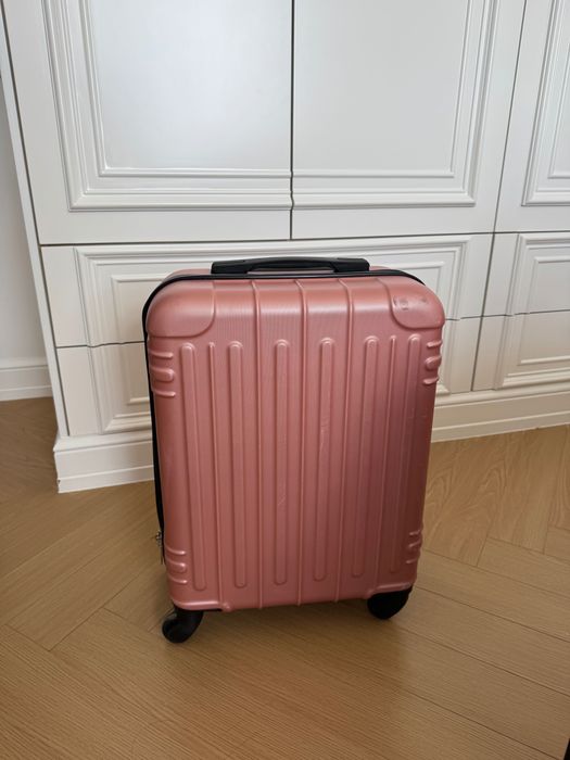 Чемодан для ручной клади (Cabin Size)