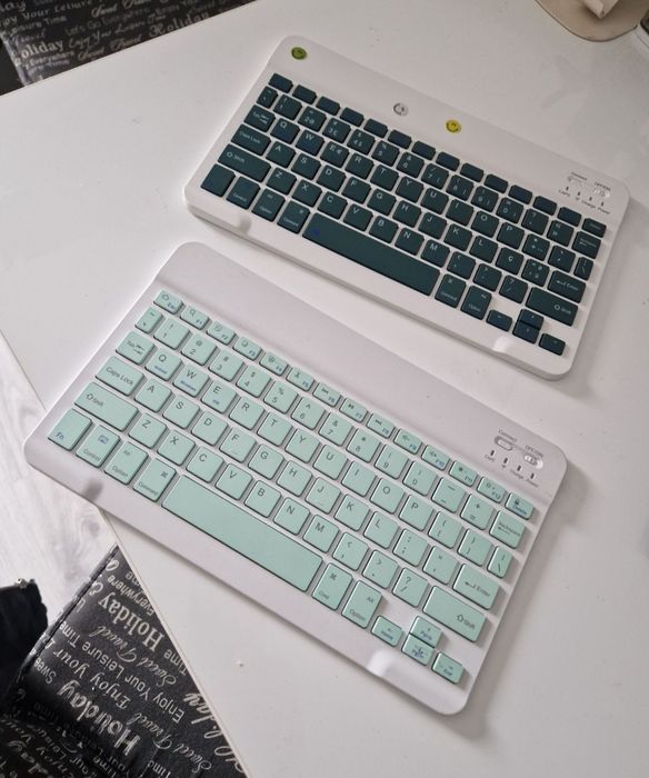 Tastatura Bluetooth perfect funcționala