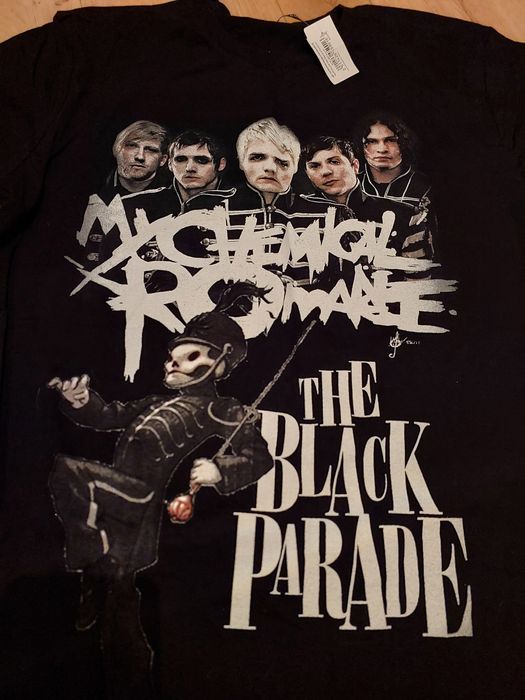 Футболка новая  с принятом