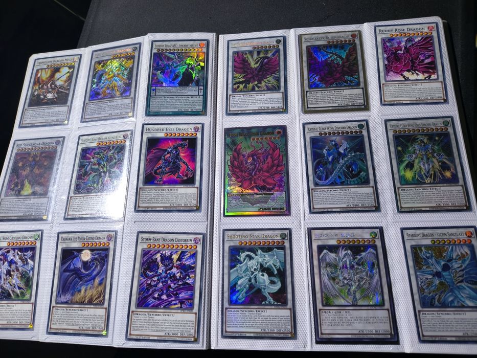Binder cu carti yugioh
