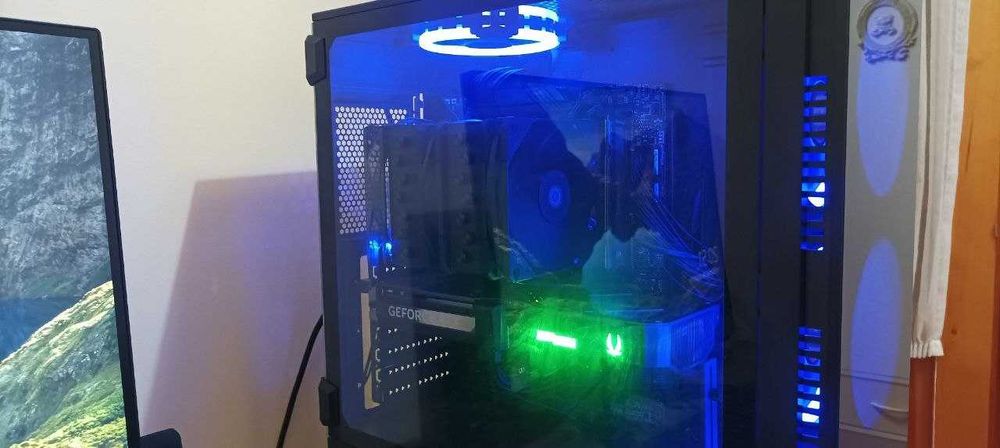 Видеокарты: ZOTAC GAMING RTX 5070 SOLID, Palit RTX4070 Ti GamingPro OC