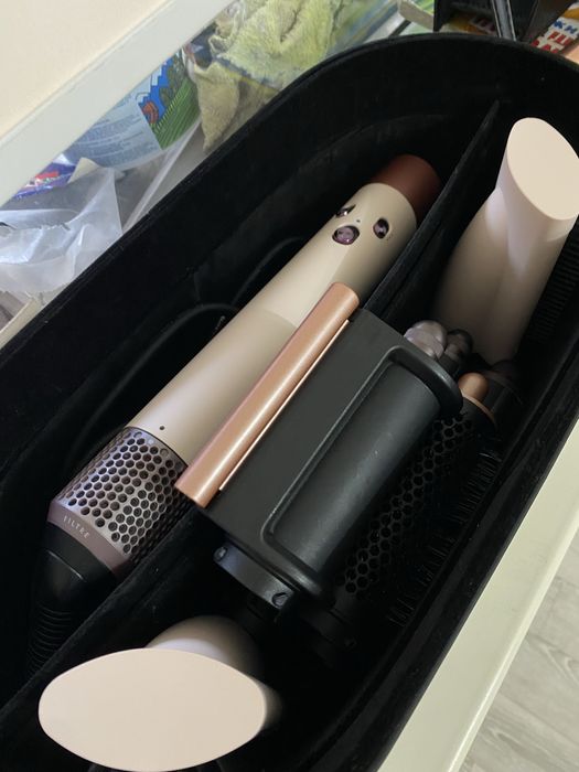 Dyson Sakura в идеальном состоянии