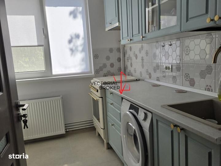 3 cam, semidrcomandate, et.2, renovat, 60mp, centrala, Basarabia-Costi