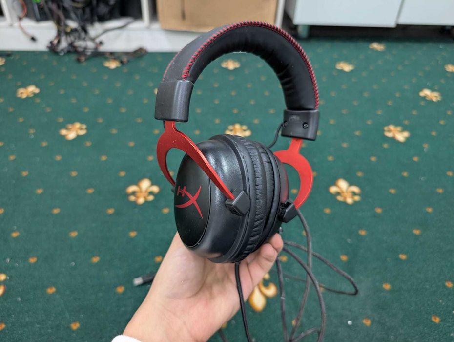 Игровые наушники HyperX
