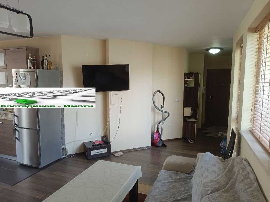 Продава се Тристаен апартамент в Пловдив, Кършияка - 101 кв.м за 1460 €/кв.м - Снимка #2