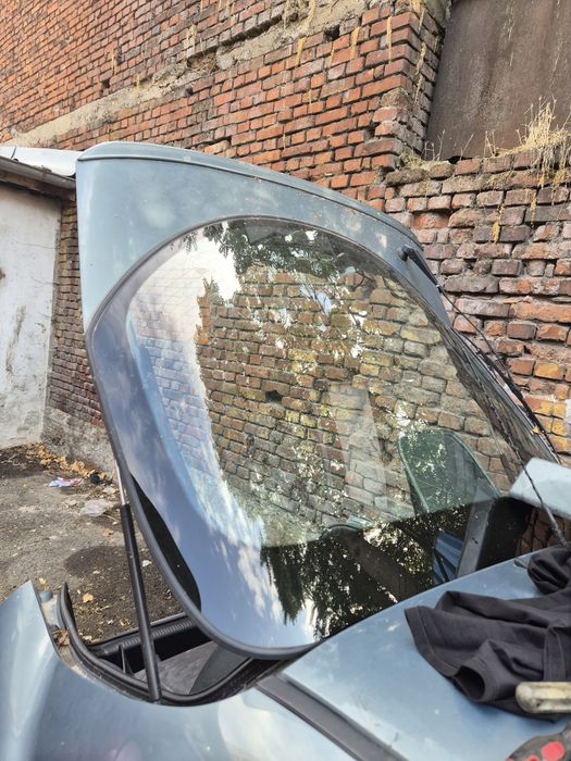 Заден капак за мицобиши каризма 2004г